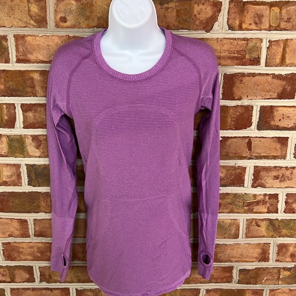 Lululemon Women's Purple Long Sleeve Swiftly Top